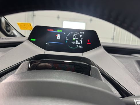 New 2025 Toyota Prius Plug-In Hybrid w/ Limited Premium Package image 28