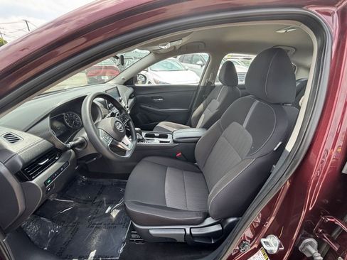 Used 2025 Nissan Sentra SV FWD image 30
