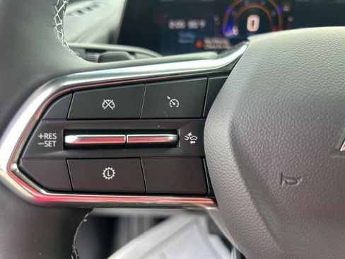 New 2026 Chevrolet Traverse LT w/ Sun and Wheel Package image 19