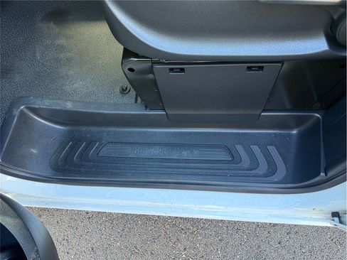 Used 2023 Mercedes-Benz Metris image 26