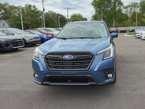 Certified 2023 Subaru Forester Premium AWD/4WD image 3