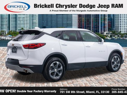 Used 2025 Chevrolet Blazer LT FWD image 7