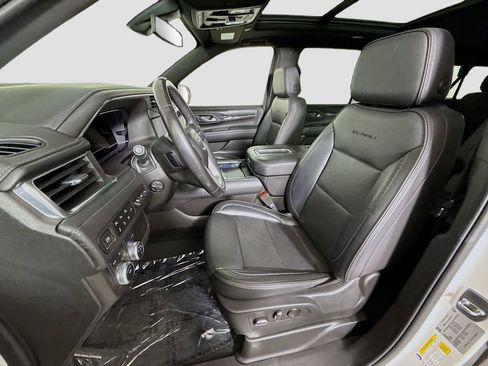 Used 2022 GMC Yukon XL Denali AWD/4WD image 21