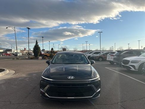 Used 2025 Hyundai Sonata Limited image 2