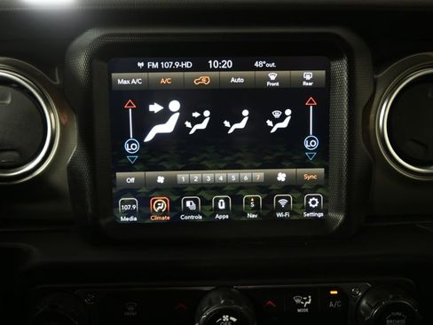 Used 2022 Jeep Wrangler Unlimited Sahara w/ Dual Top Group image 26