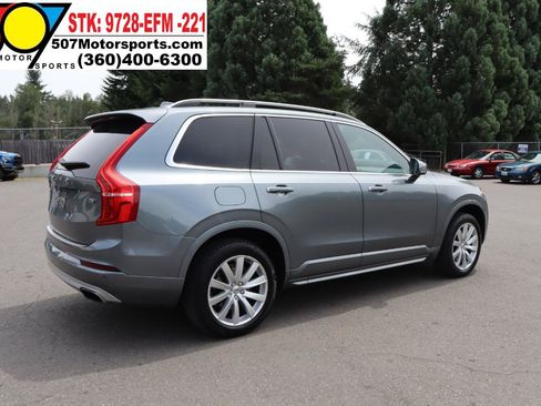 Used 2017 Volvo XC90 T5 Momentum w/ Vision Package AWD/4WD image 11