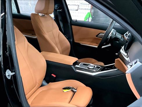 Used 2025 BMW M340i w/ Premium Package image 10