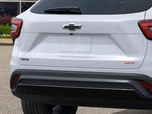 New 2025 Chevrolet Trax RS image 14