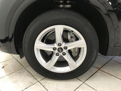Used 2023 Audi Q5 2.0T Premium w/ Convenience Package AWD/4WD image 7