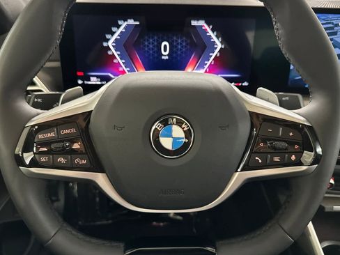 Used 2025 BMW 330i Sedan image 23