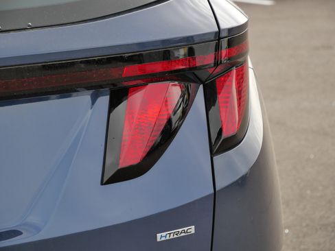 Certified 2025 Hyundai Tucson SE image 17