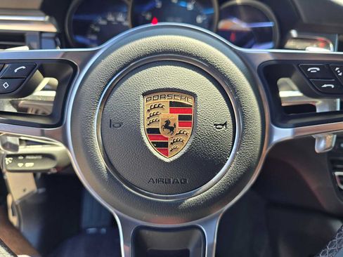 Used 2020 Porsche Macan AWD/4WD image 24