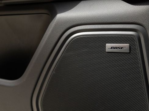 Certified 2023 Porsche Macan S AWD/4WD image 19