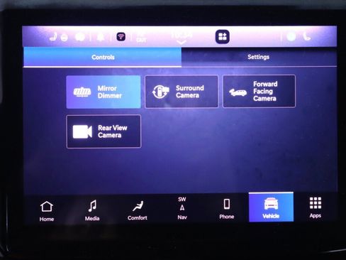 Used 2025 Jeep Grand Cherokee Limited w/ Luxury Tech Group II RWD image 18