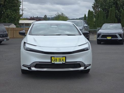 New 2026 Toyota Prius Plug-In Hybrid image 3