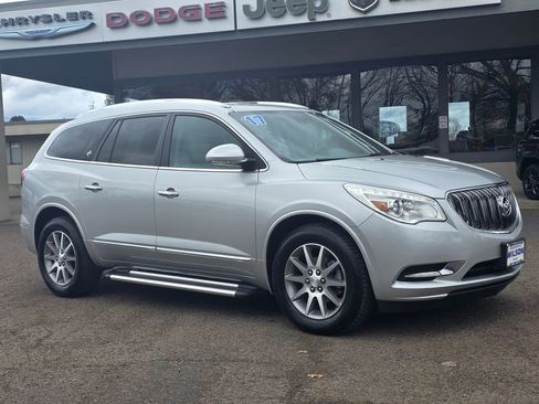 Used 2017 Buick Enclave Leather w/ Trailering Package image 31
