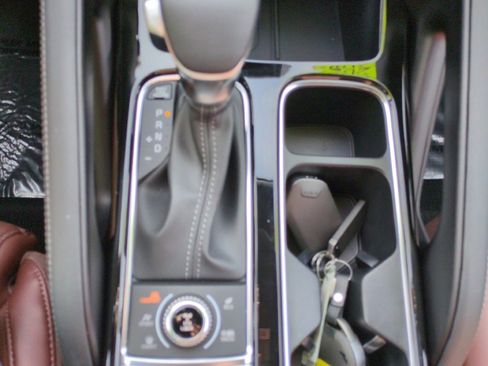 Used 2025 Kia Telluride SX Prestige image 32