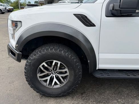 Used 2017 Ford F150 Raptor w/ Equipment Group 802A Luxury AWD/4WD image 12