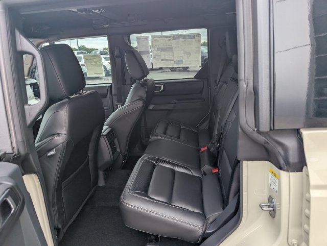 New 2026 Ford Bronco Outer Banks AWD/4WD image 10