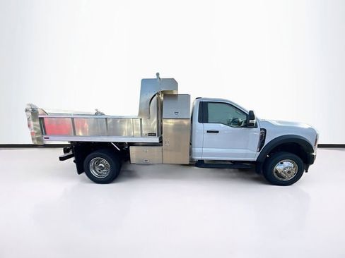 New 2025 Ford F550 4x4 Regular Cab Super Duty image 17