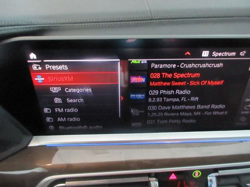 Used 2022 BMW X5 xDrive45e AWD/4WD image 58
