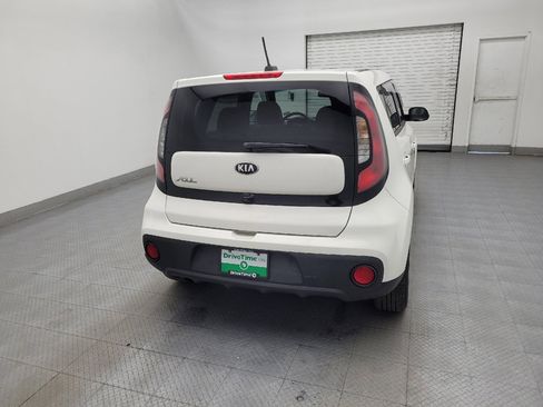 Used 2019 Kia Soul FWD image 7