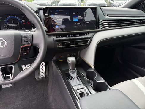 Used 2026 Toyota Camry SE w/ Multimedia Upgrade Package FWD image 26