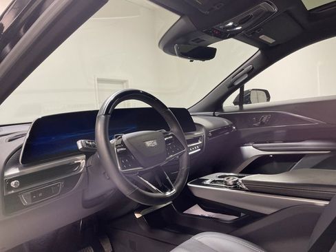 Used 2024 Cadillac Lyriq Luxury image 21