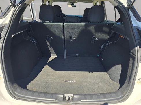 Used 2023 Nissan Kicks S FWD image 17