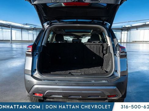 Used 2023 Nissan Rogue SL w/ SL Premium Package image 31