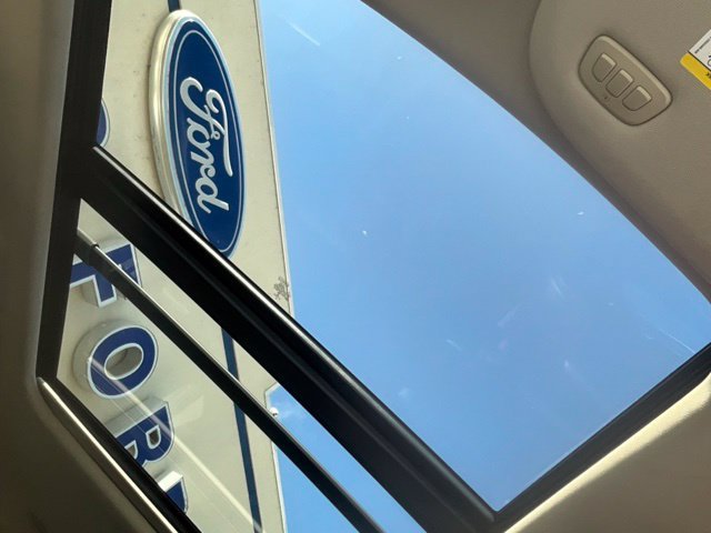 Used 2022 Ford Expedition XLT RWD image 16
