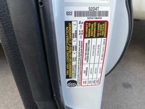 Used 2017 Toyota Tacoma TRD Off-Road image 31