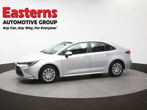 Used 2022 Toyota Corolla LE FWD image 57