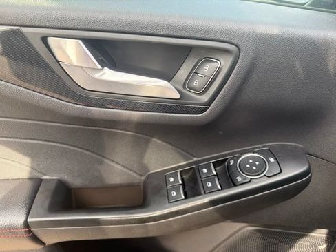 Used 2025 Ford Escape ST-Line Select AWD/4WD image 16