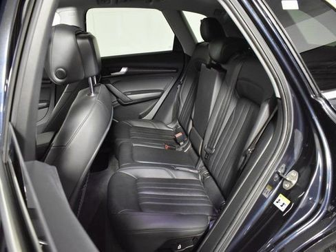 Used 2018 Audi Q5 2.0T Premium Plus w/ Premium Plus Package image 27