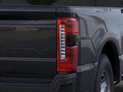 New 2026 Ford F250 XL w/ 360-Degree Camera Package image 28