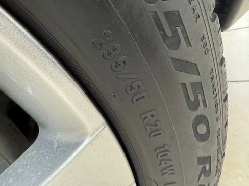 Used 2022 Land Rover Discovery Sport SE image 29