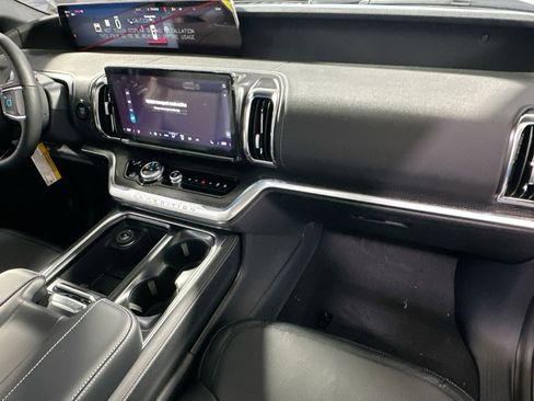 New 2026 Ford Expedition Platinum w/ Stealth Appearance Package image 37