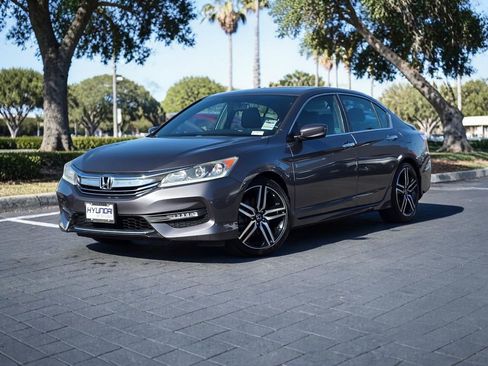 Used 2016 Honda Accord Sport image 2