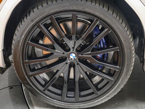 Used 2022 BMW X6 M50i w/ Executive Package AWD/4WD image 10
