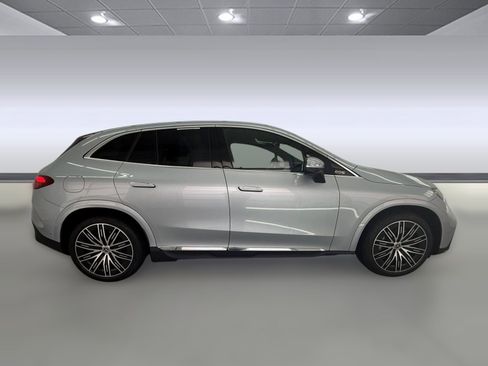 New 2026 Mercedes-Benz EQE 320 4MATIC SUV image 7