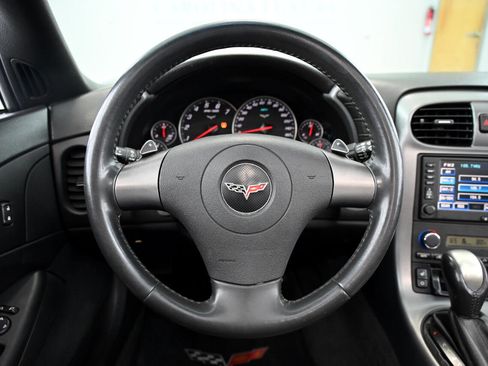 Used 2006 Chevrolet Corvette Convertible w/ Preferred Equipment Group image 27