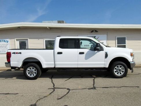 Used 2022 Ford F250 XLT image 3