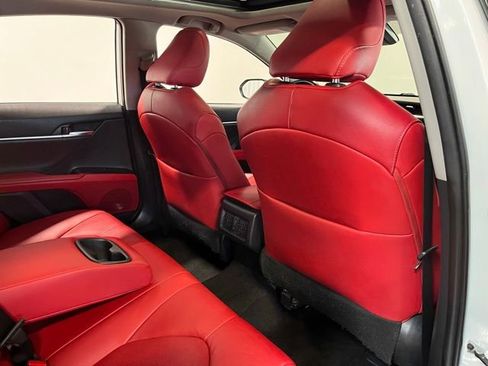 Used 2019 Toyota Camry XSE image 14