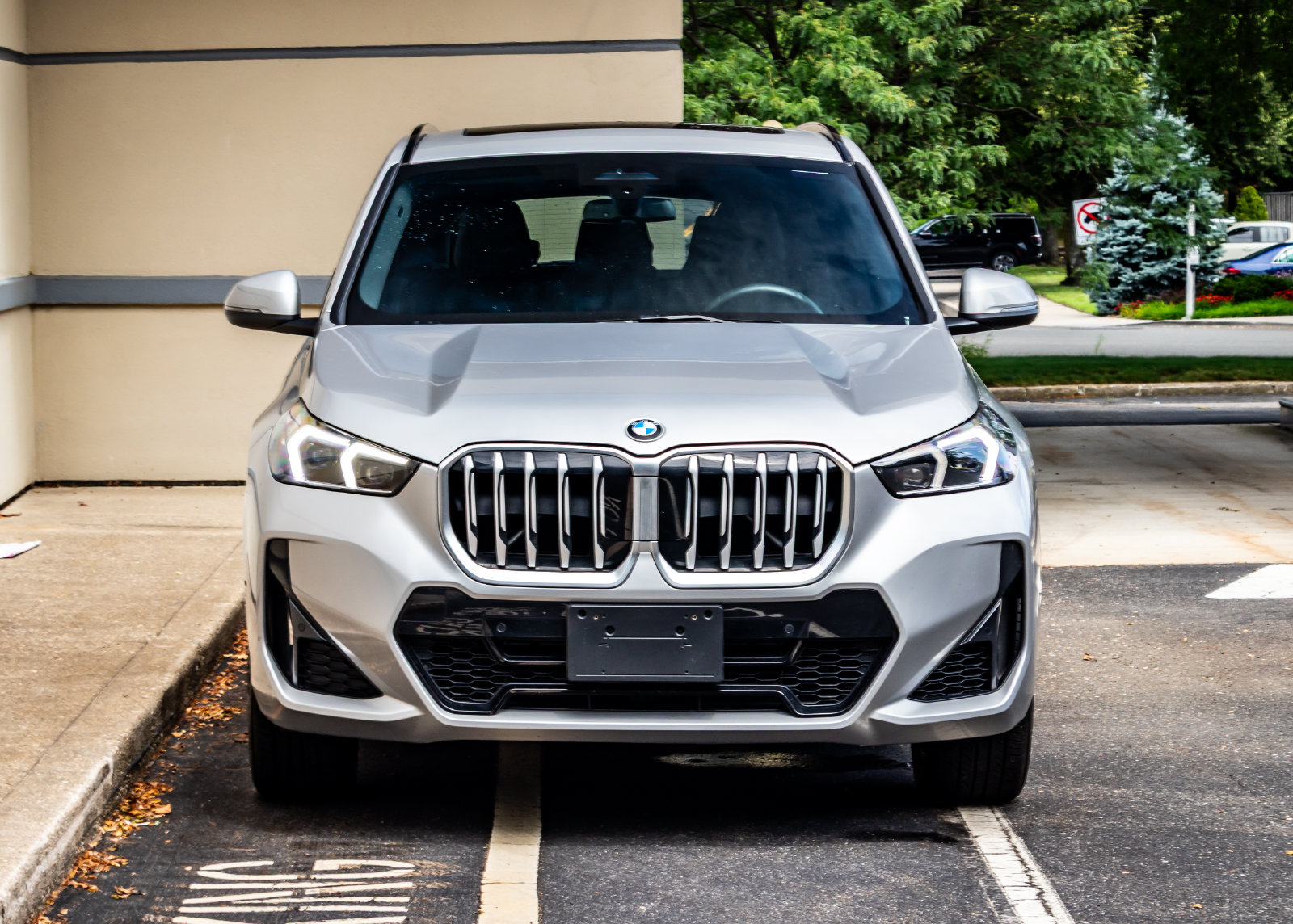 Used 2026 BMW X1 xDrive28i AWD/4WD image 2