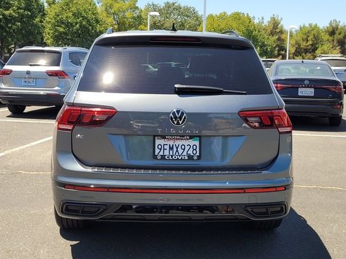 Used 2023 Volkswagen Tiguan SE R-Line FWD image 7