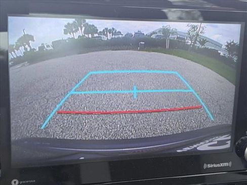 Used 2022 Toyota Corolla LE FWD image 13