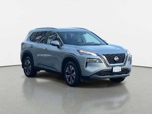 Certified 2022 Nissan Rogue SV w/ SV Premium Package image 3