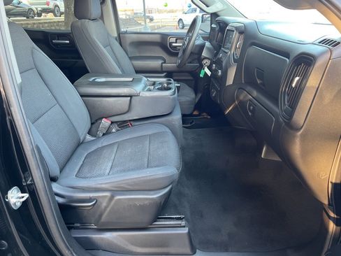 Used 2019 Chevrolet Silverado 1500 Custom w/ Infotainment Package image 12