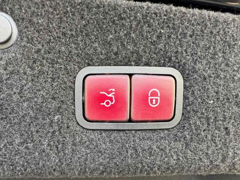 Used 2020 Mercedes-Benz S 560 4MATIC Coupe image 10